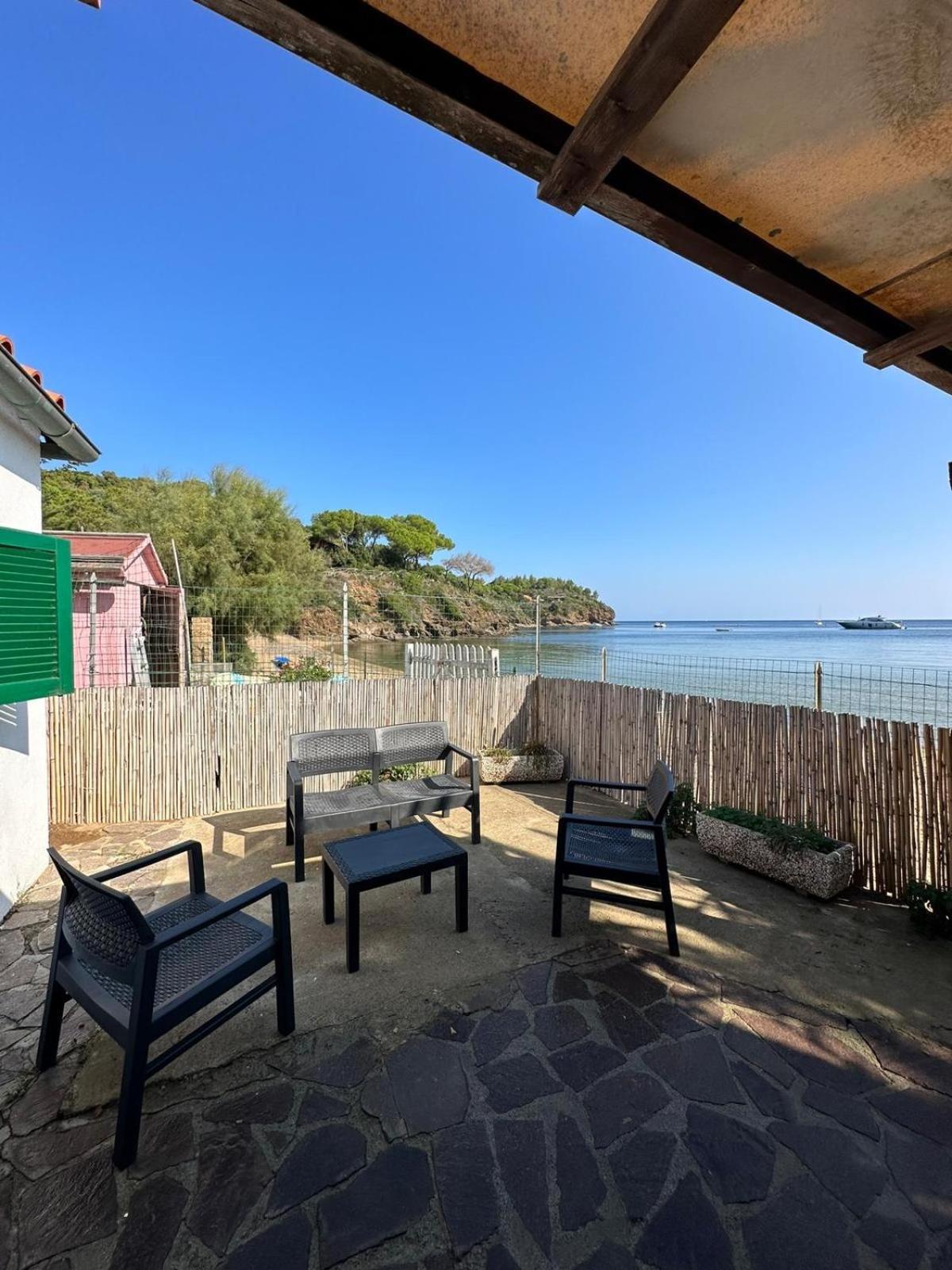Casina Mare Sulla Capoliveri (Isola d'Elba)